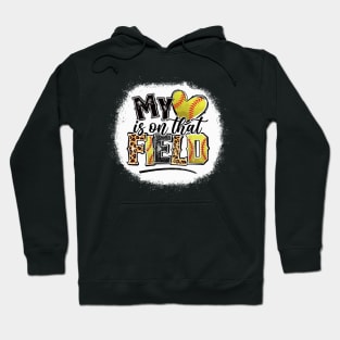 My heart is on that Field Softball Leopard Tee Softball Mom Hoodie